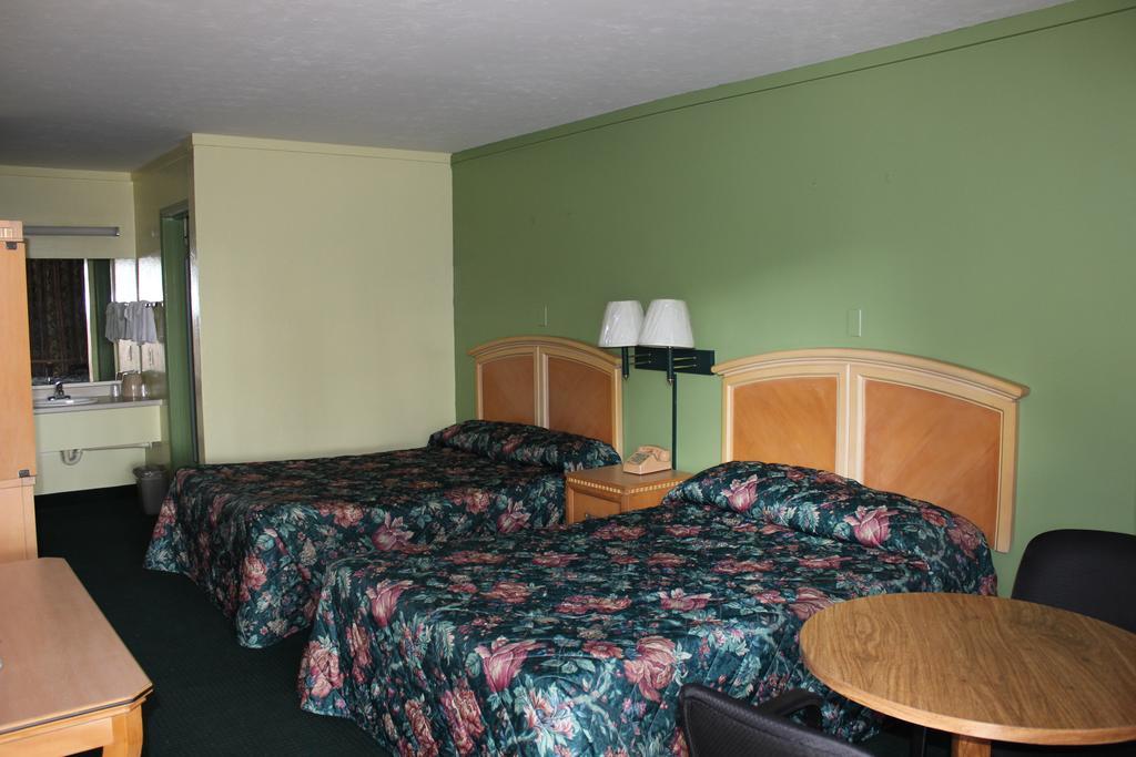 Travelers Inn Gainesville Ruang foto